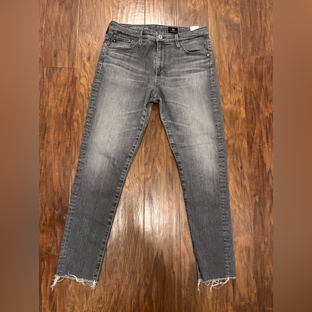 LIKE NEW AG Farrah High-Rise Skinny Ankle Frayed Jeans - Gray - Sz 30R